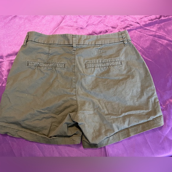 Old Navy Women’s Size 2 shorts lot - Picture 8 of 8